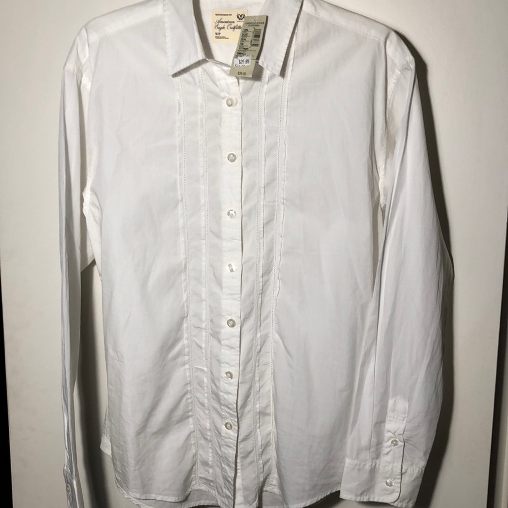 American Eagle white button down top-NWT-Small